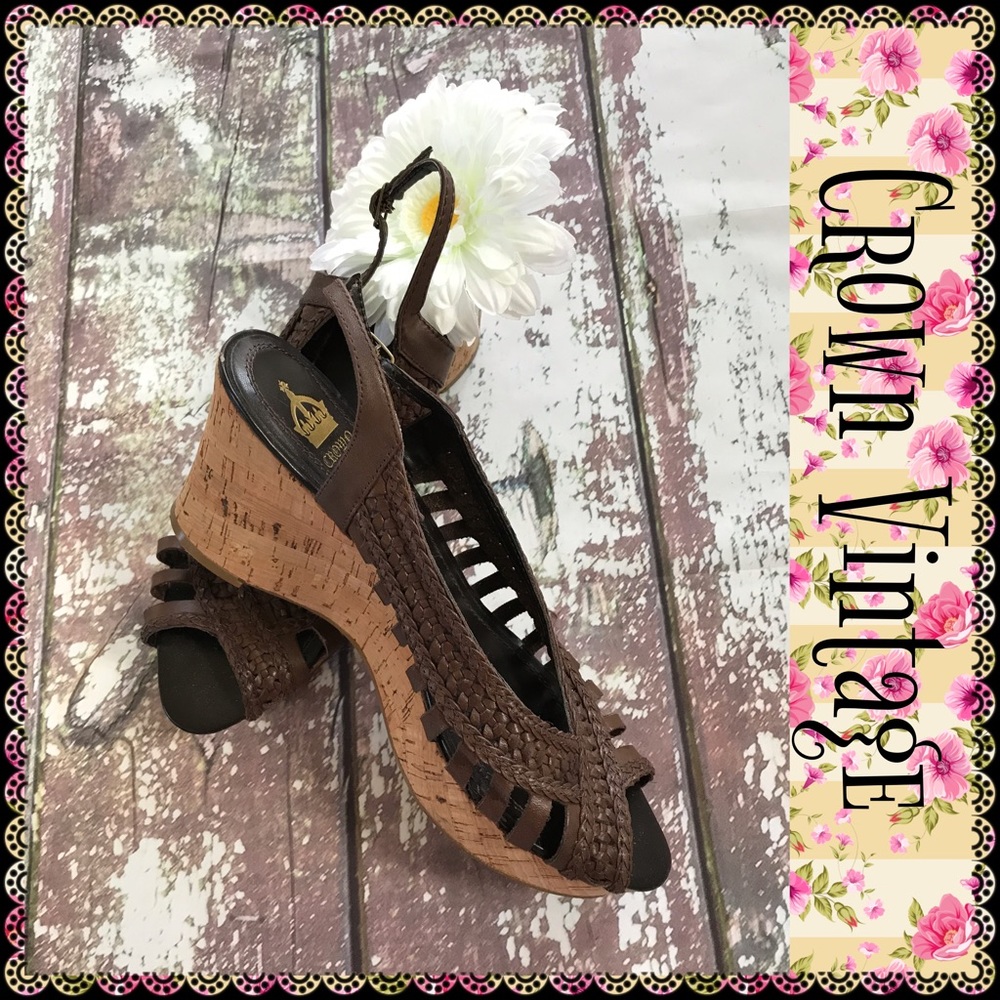Crown Vintage wedges, size 10M